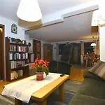 Waldlerhaus Von 1848 Renoviert *