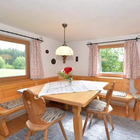 Vakantiehuis Waldlerhaus Von 1848 Renoviert *
